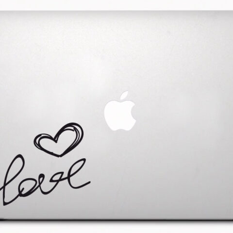 Love - samolepiaca dekoračná nálepka na Macbook